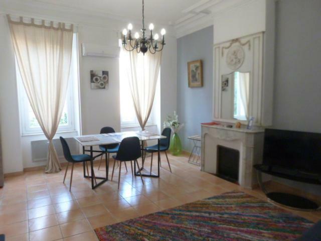A L'Ombre De La Cathedrale Apartment Narbonne Ngoại thất bức ảnh